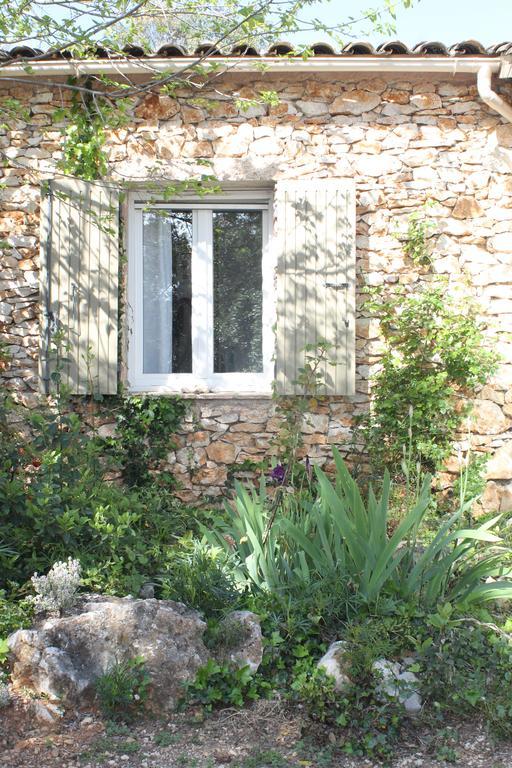 A L'Est D'Uzes Villa Saint-Siffret Eksteriør billede