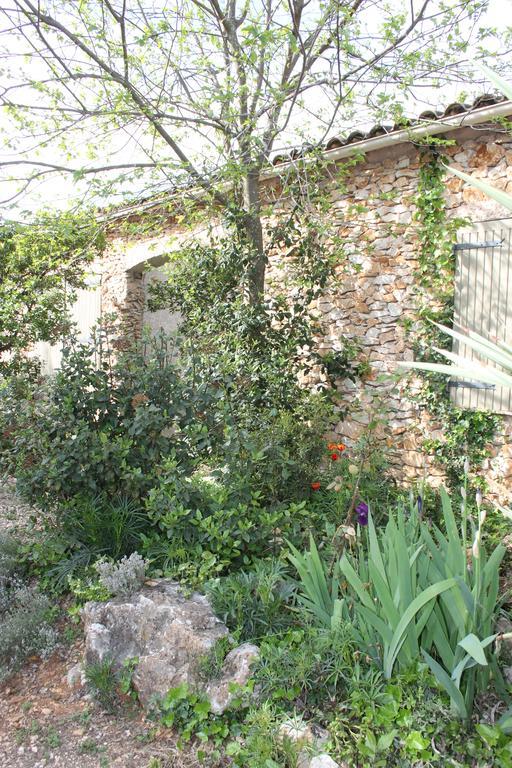 A L'Est D'Uzes Villa Saint-Siffret Eksteriør billede