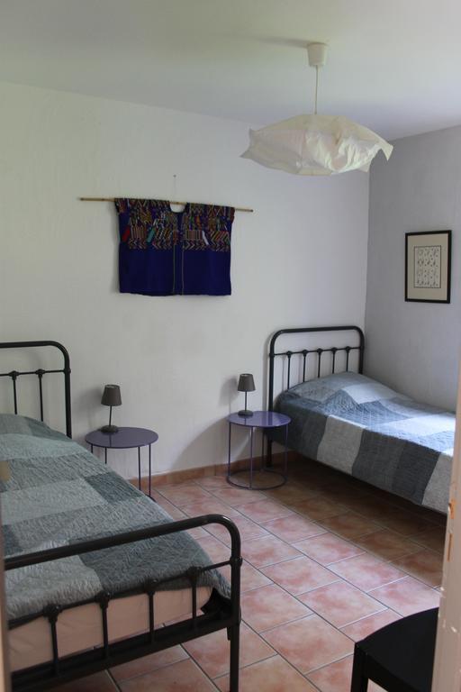 A L'Est D'Uzes Villa Saint-Siffret Eksteriør billede